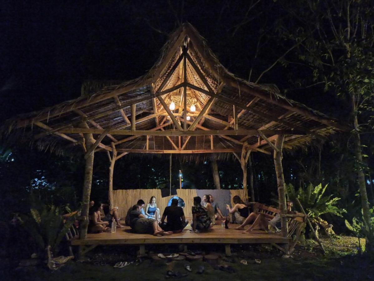 Peaceland Hostel Panglao Zewnętrze zdjęcie