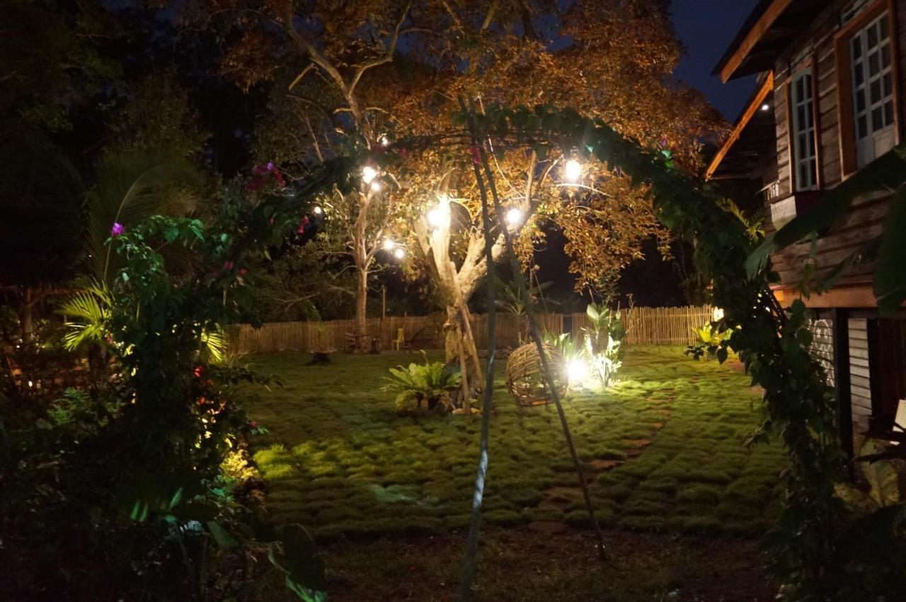 Peaceland Hostel Panglao Zewnętrze zdjęcie